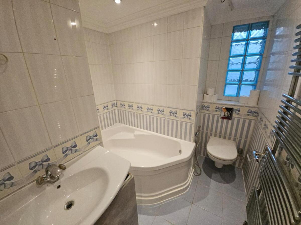 Spacious 3br Near Attractions! Apartment *